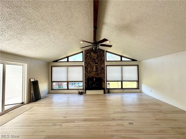 212 Wayne Avenue, Weirton, WV 26062
