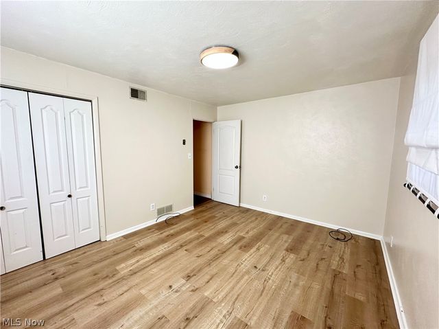 212 Wayne Avenue, Weirton, WV 26062