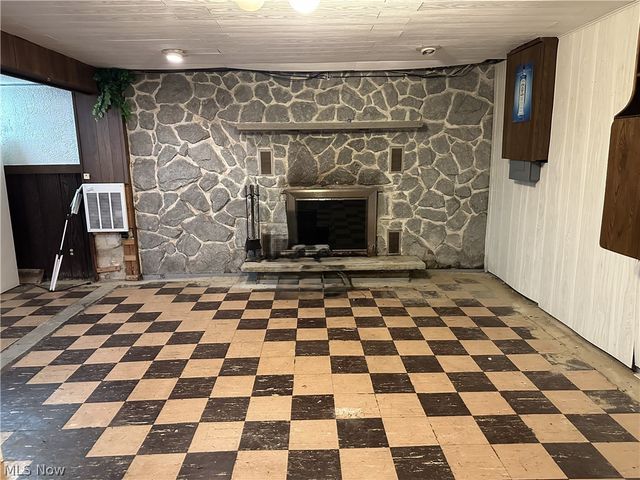212 Wayne Avenue, Weirton, WV 26062