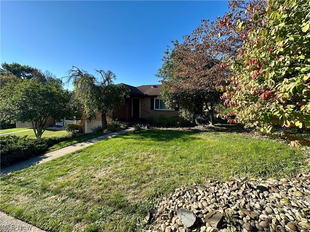 212 Wayne Avenue, Weirton, WV 26062