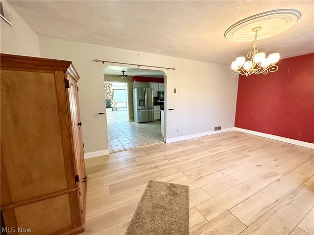 212 Wayne Avenue, Weirton, WV 26062