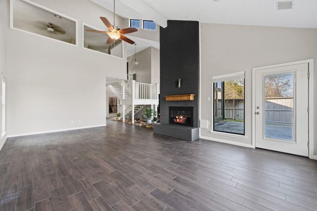 19142 Sprinters Drive, Humble, TX 77346