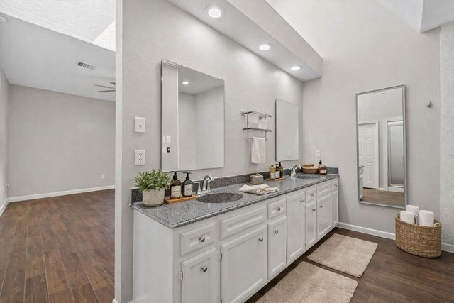 19142 Sprinters Drive, Humble, TX 77346