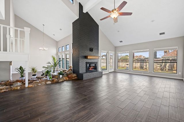 19142 Sprinters Drive, Humble, TX 77346