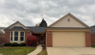 18834 Woods Drive, Clinton Twp, MI 48036