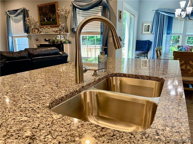 15518 Centerline Ct, Chesterfield, VA 23832