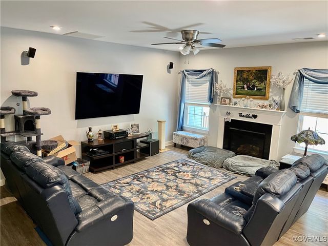 15518 Centerline Ct, Chesterfield, VA 23832