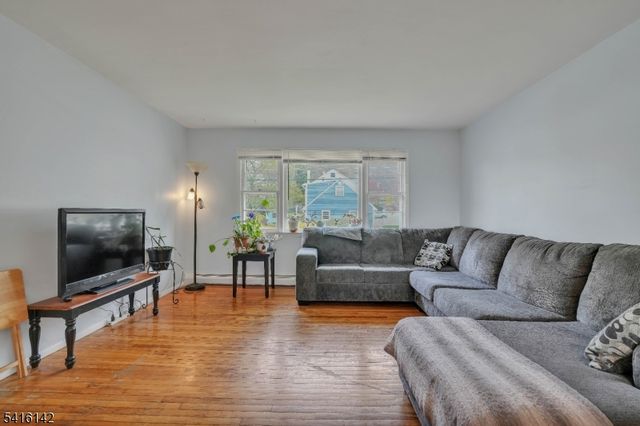 14 Woods Edge Rd, Byram Twp., NJ 07874