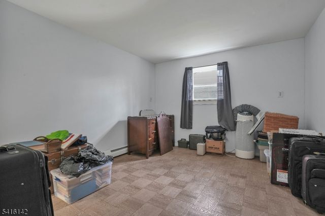 14 Woods Edge Rd, Byram Twp., NJ 07874