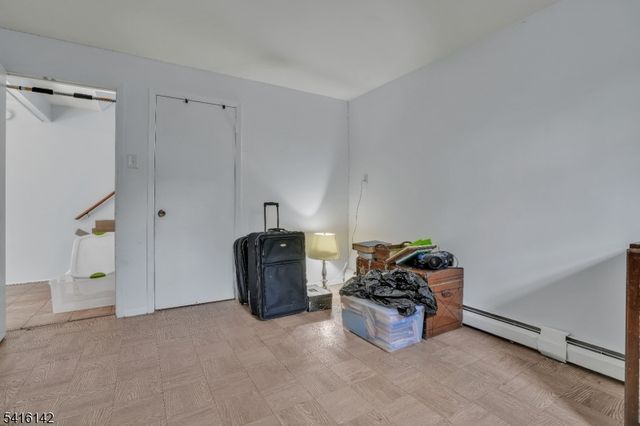 14 Woods Edge Rd, Byram Twp., NJ 07874