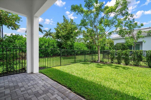 16493 Helix Court, Westlake, FL 33470