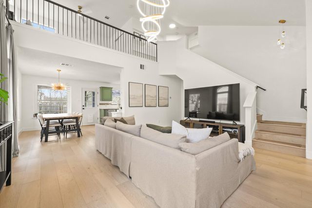 3527 Rock Shelf LN, Round Rock, TX 78681