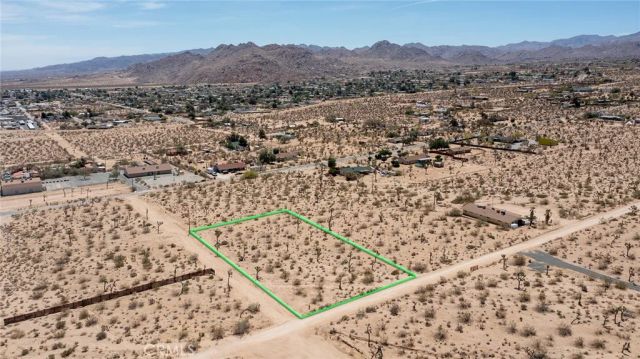 6563 Saddleback, Joshua Tree, CA 92252