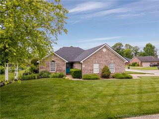 3635 Kerry Ann Way, Jeffersonville, IN 47130