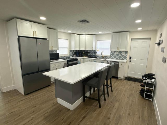 4596 Old Military Trail, West Palm Beach, FL 33417