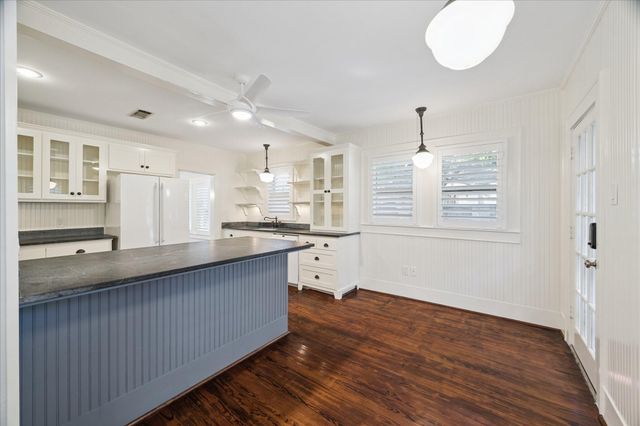 907 W Melwood Street, Houston, TX 77009