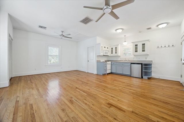 907 W Melwood Street, Houston, TX 77009