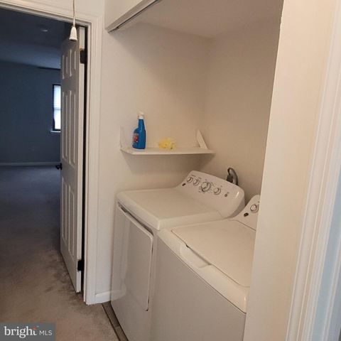 41 VIBURNUM LN, Mount Laurel, NJ 08054