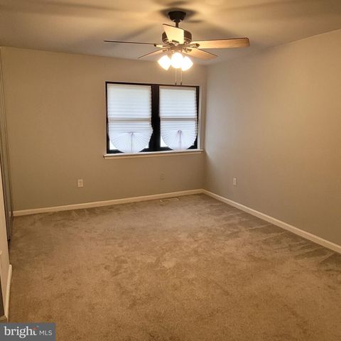 41 VIBURNUM LN, Mount Laurel, NJ 08054