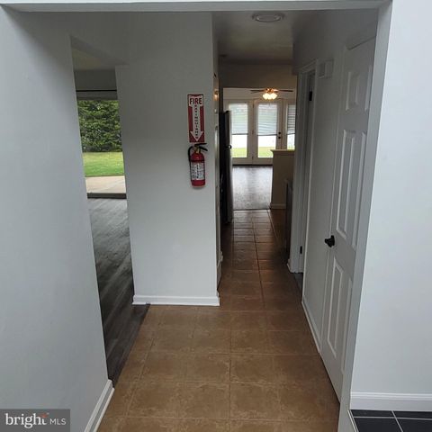 41 VIBURNUM LN, Mount Laurel, NJ 08054