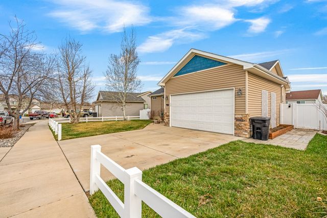 406 Roundhouse Drive, Laurel, MT 59044