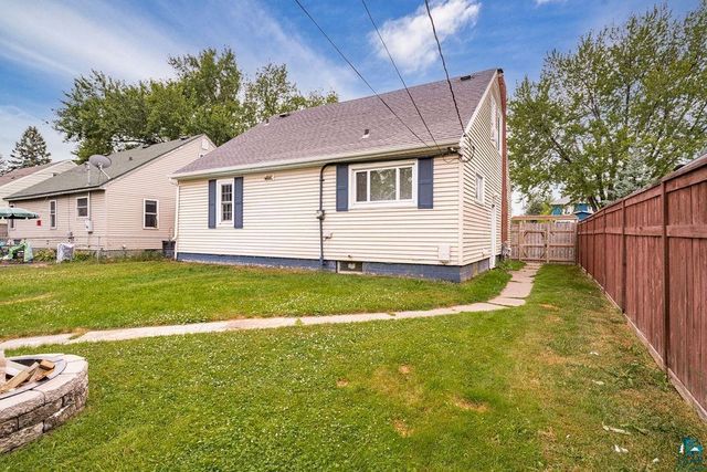 2206 Hammond Ave, Superior, WI 54880
