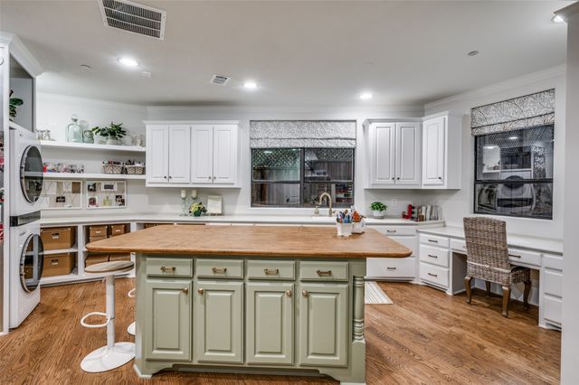 6645 Whispering Woods Court, Plano, TX 75024