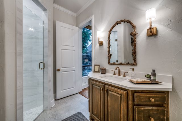 6645 Whispering Woods Court, Plano, TX 75024