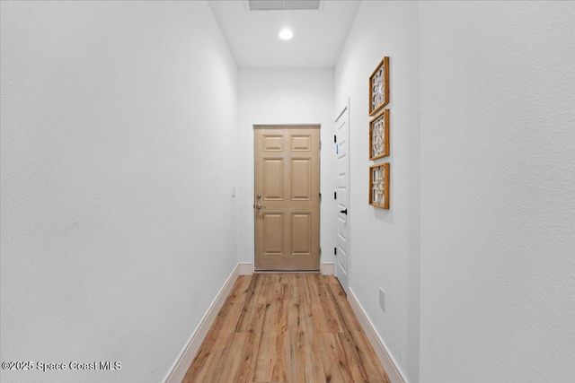 913 Paddleboard Court, Melbourne, FL 32935