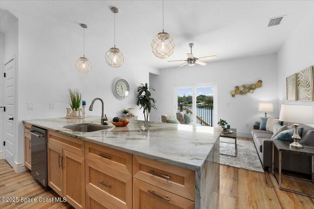 913 Paddleboard Court, Melbourne, FL 32935