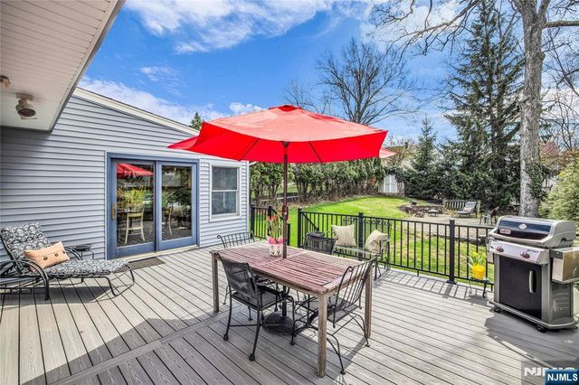 77 Mountain Avenue, Cedar Grove, NJ 07009