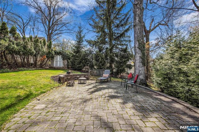 77 Mountain Avenue, Cedar Grove, NJ 07009