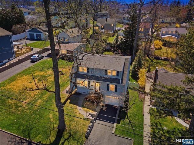 77 Mountain Avenue, Cedar Grove, NJ 07009