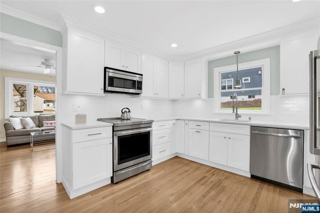77 Mountain Avenue, Cedar Grove, NJ 07009
