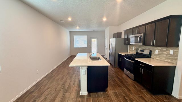 9321 Sidreaux Loop NW, Albuquerque, NM 87114