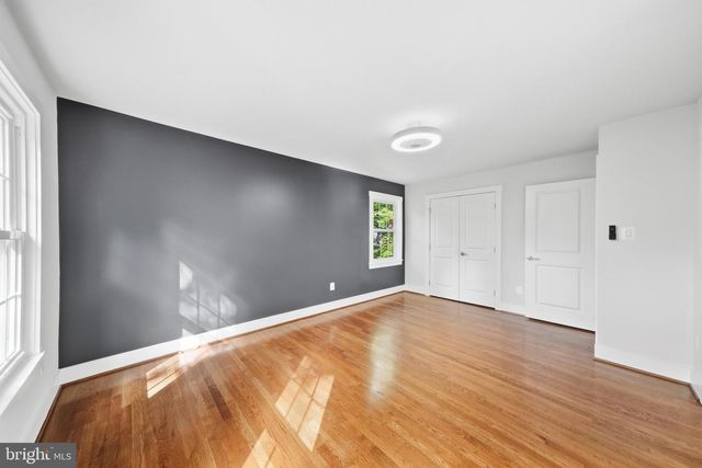 8017 LAKENHEATH, Potomac, MD 20854