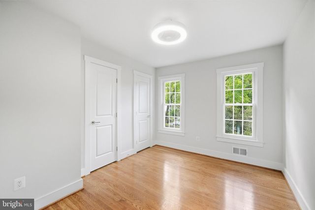 8017 LAKENHEATH, Potomac, MD 20854