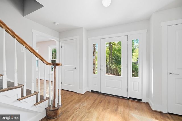 8017 LAKENHEATH, Potomac, MD 20854