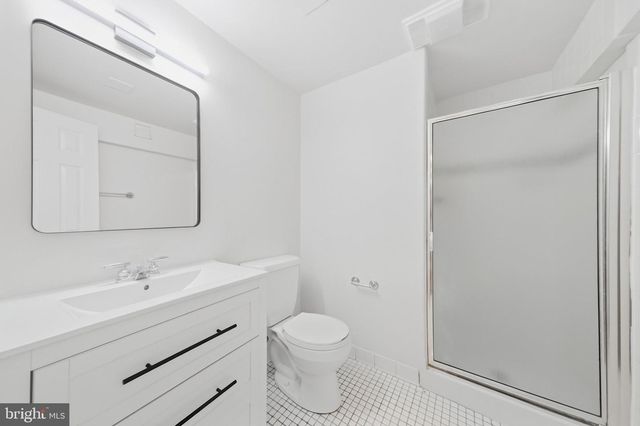 8017 LAKENHEATH, Potomac, MD 20854