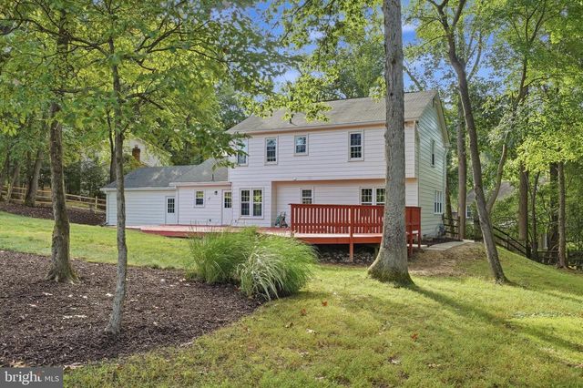 8017 LAKENHEATH, Potomac, MD 20854