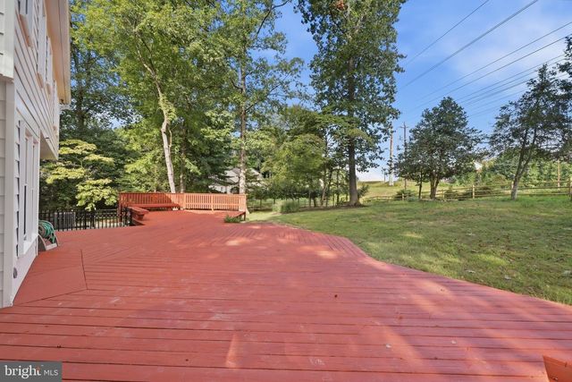 8017 LAKENHEATH, Potomac, MD 20854