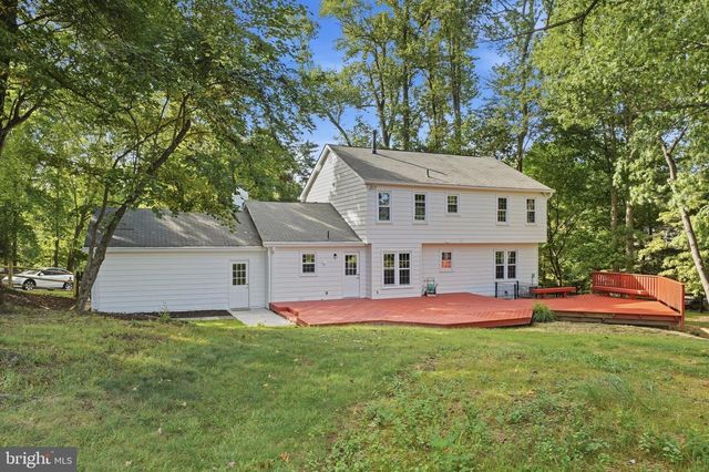 8017 LAKENHEATH, Potomac, MD 20854