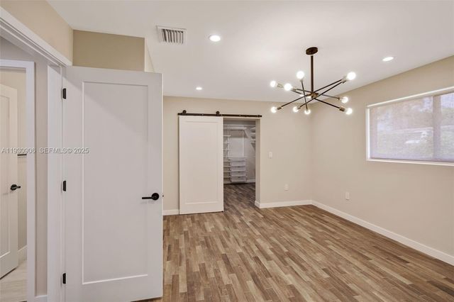 6701 SW 49th Ter, Miami, FL 33155