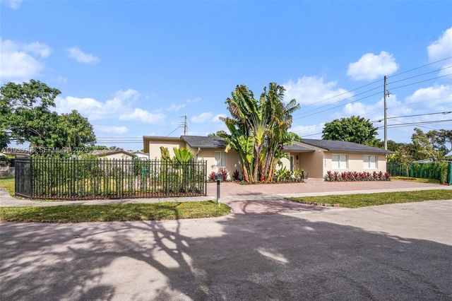 6701 SW 49th Ter, Miami, FL 33155