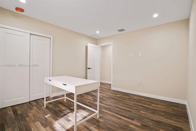 6701 SW 49th Ter, Miami, FL 33155