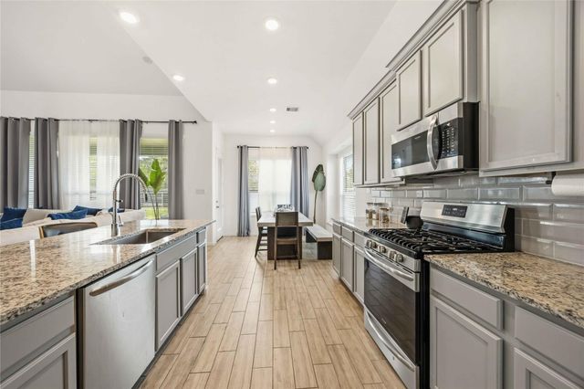 4238 Redford Valley Road, Rosharon, TX 77583