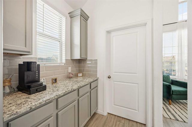 4238 Redford Valley Road, Rosharon, TX 77583