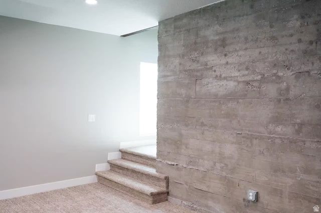 7045 S 300 E, Midvale, UT 84047