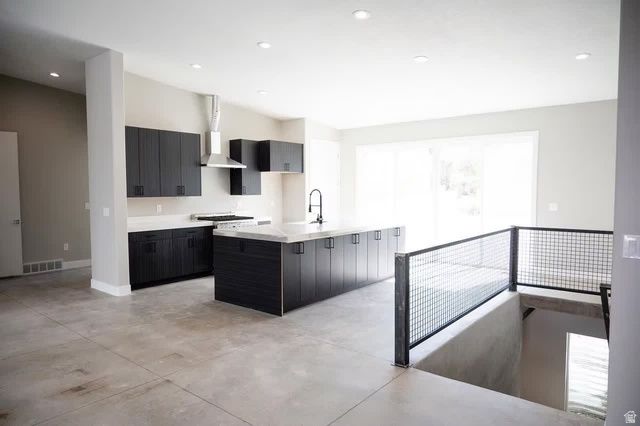 7045 S 300 E, Midvale, UT 84047