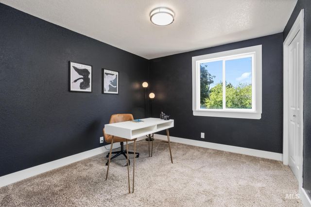5125 W Redbridge Drive, Boise, ID 83703
